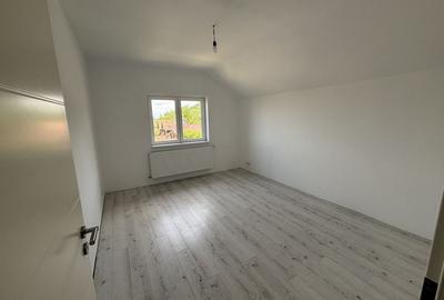 Casa/Vila 4 camere - 8
