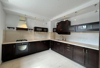 De vanzare | Casa 8 camere | Iancu Nicolae | Complex cu paza - 4