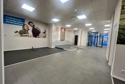 Spațiu Comercial Premium de Inchiriat - 4