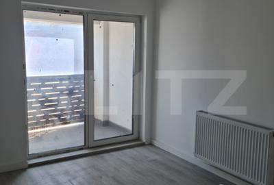 Apartament cu 3 camere decomandat în Dâmbul Rotund