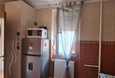 Ap. 2 camere, et.3, la bloc, 82mp, central -Piata Catedralei - 7