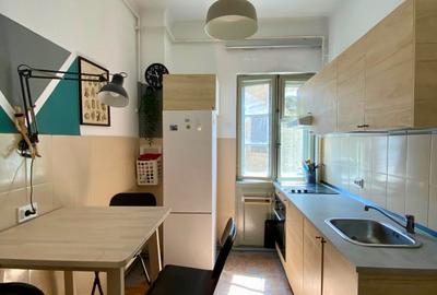 Large 4 Bedroom Apartment with Balcony | Universitate - Cismigiu Area - 12