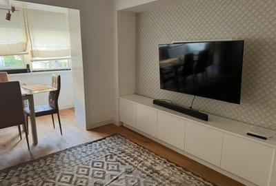 Apartament cu 3 camere decomandat în Buzaului