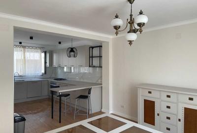 De vanzare Vila individuala LUX + curte Campul Pipera NORD - 1