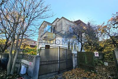 Apartament 4 Camere cu curte + boxă– Str. Diligenței Ploiești I 86 MP - 1