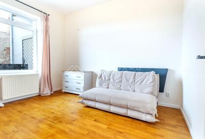 Apartament spațios de 87 mp, cu tavane înalte și garaj, strada Horea - 10