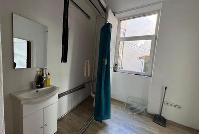 Spațiu comercial de închiriat în zona istorică cu vad pietonal - 3