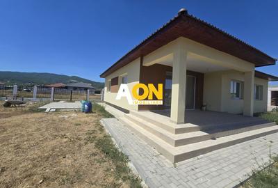 Casă individuală de vânzare în zona Micești - Alba Iulia, 4 camere - 2