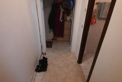 Apartament cu 3 camere, etaj 1/4, zona Tatarasi - 6