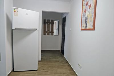 Apartament 3 camere Cantemir , 420 E/luna  negociabil, Comision 50% - 10