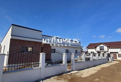 Casă individuală cu 4 camere în Tărlungeni