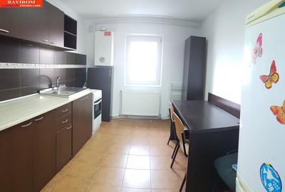 Apartament cu trei camere, decomandat, semimobilat, la parter, Bistrita Lac - 1