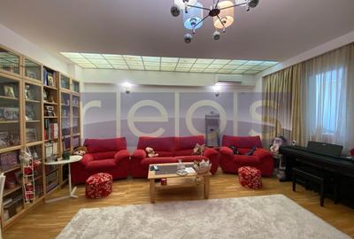 Apartament cu 4 camere decomandat în Floreasca