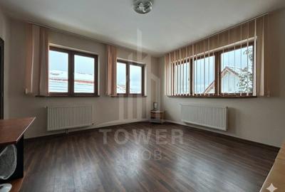 Casă individuală cu 8 camere în Lupeni