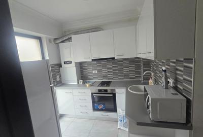 Garsonieră decomandată, mobilată în Tomis Nord