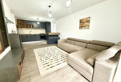 Apartament cu 2 camere semidecomandat, mobilat în Calea București