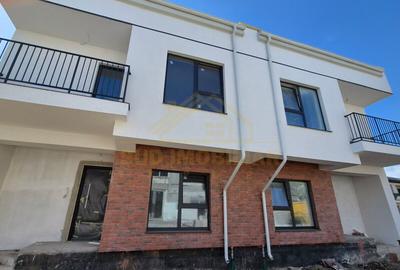 Duplex cu 6 camere în Central