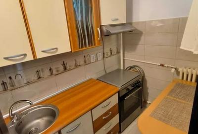 Garsoniera, etajul 3/9, zona Podu de Piatra - 4