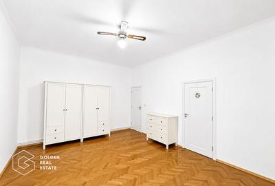 Apartament ultracentral, 2 camere, curte cu acces auto - 1