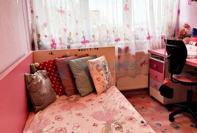 Apartament 4 camere de vanzare, Oradea, Splaiul Crisanei, 77mp utili - 9