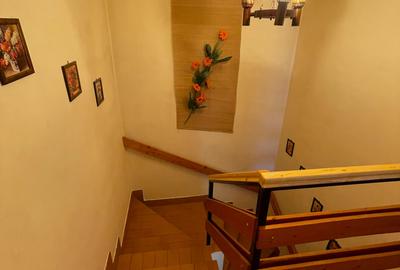 Refugiul Tău Verde: Casă Spațioasă cu Livadă, Anexe și Panouri Solare - 19