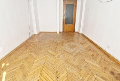 Spatiu Birou de Inchiriat  Metrou Universitate 15 MP Acces si Paza 24/7 - 1