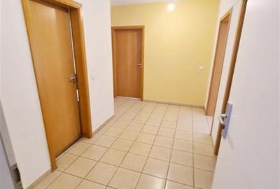 Apartament 3 camere, parcare proprie,  Avantgarden 1 - 9