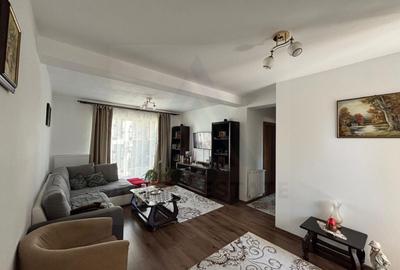 Apartament cu 3 camere decomandat, mobilat în Exterior Sud