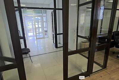 Spatiu de Birouri 180 mp Suceava Zona Metro De Vanzare - 12