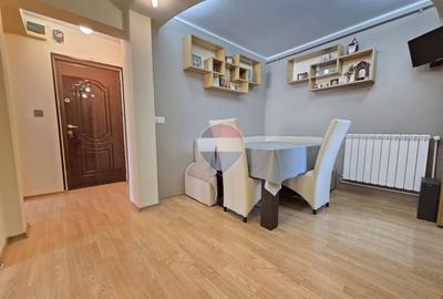 Apartament cu 3 camere decomandat, mobilat în Ultracentral