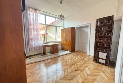 Casa individuală 4 camere + parcare inclusă in preț | Gruia - 7