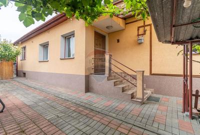 Casă individuală cu 2 camere în Dâmbul Rotund