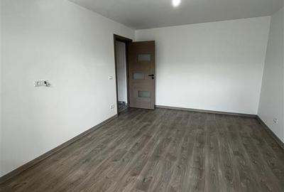 Apartament RENOVAT cu 2 cam Decomandat 2 Balcoane  CENTRU - 7