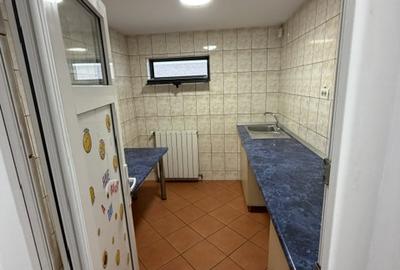 Cladire Birouri | Spatiu Comercial | Grivita | 13 camere | Parcari - 9
