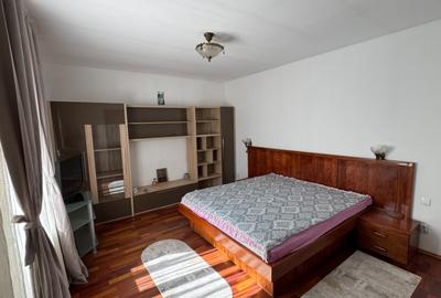 PIATA  GIULESTI  inchiriere casă SINGUR CURTE,400mp teren - 22