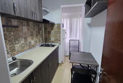 Berceni-Luica,piata resita,zona curata,verdeata,liniste - 7