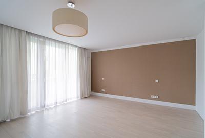 Viila for sale in Oxford Gardens, private pool & park, close by American School - 9