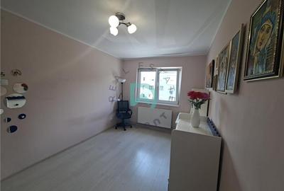 Apartament 2 camere Florilor, comision 0, etaj intermediar, loc de parcare - 16