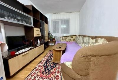 Apartament cu 4 camere semidecomandat, mobilat în Mănăștur