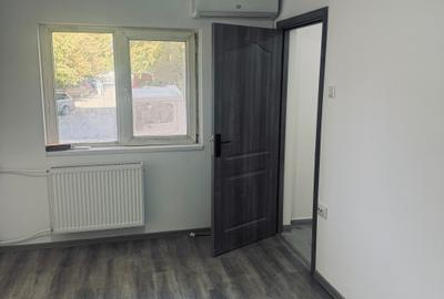 Vand garsoniera renovata Buziasului! - 1