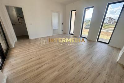 Casă individuală cu 3 camere în Cetate