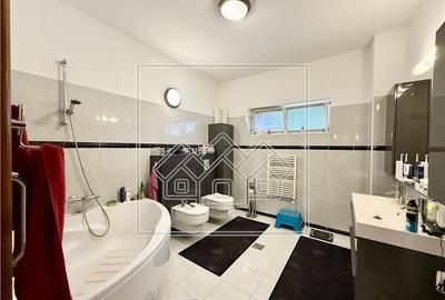 Casa individuala in Sibiu - 8 camere - 418 mp - teren 1.338 mp - 17