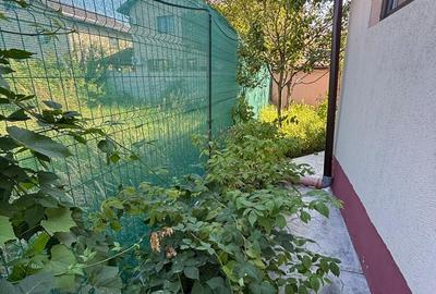 Casă cu 4 camere în Sud-Est