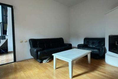 Casă individuală cu 4 camere în Central