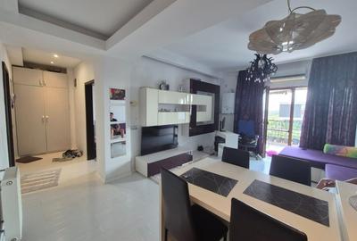 Apartament cu 2 camere decomandat, mobilat în Far