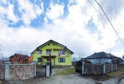 Casă individuală cu 5 camere în Est