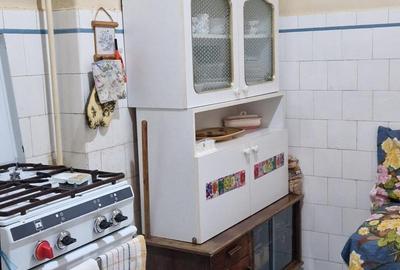 Vanzare camera + dependinte dintr-un apartament Armeneasca - 7