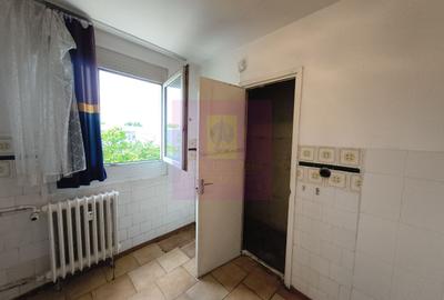 Drumul Taberei - Valea Ialomiței,  Apartament 3 camere în Bloc P+4 - 2