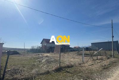 Teren Construcții intravilan de 402 mp, în Oarda