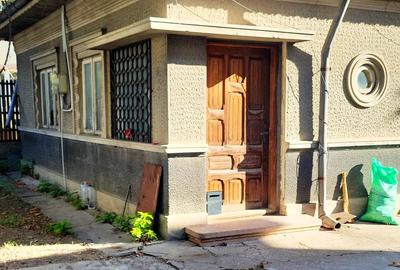 Casă individuală cu 4 camere în 23 August